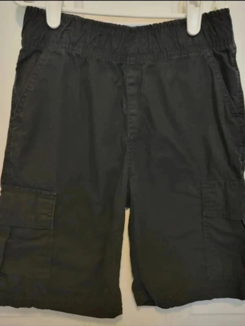 Lot of (2) items BOYS CARGO SHORTS Sz. 8/adjustable waist & BOYS ATHLETIC PANTS